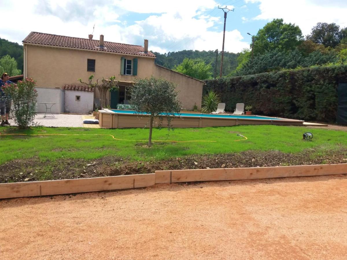 Maison De 2 Chambres Avec Piscine Privee Terrasse Amenagee Et Wifi A Barjols La Celle  Exteriér fotografie